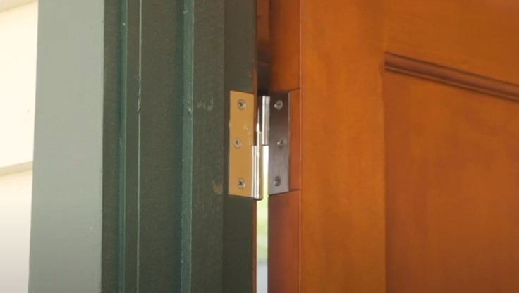 Lift-off Hinge Installation.jpg
